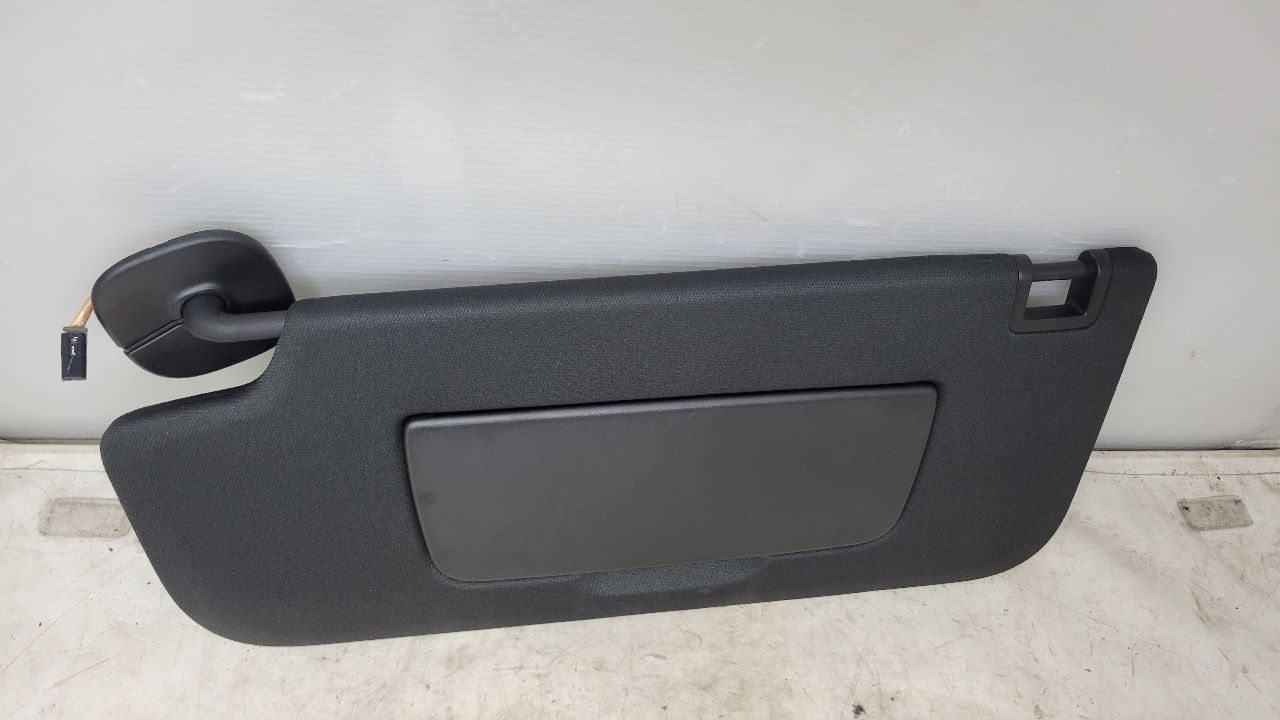 2020 SILVRDO15 LH SUN VISOR BLACK LIGHTED 84657816 31067 - image 2