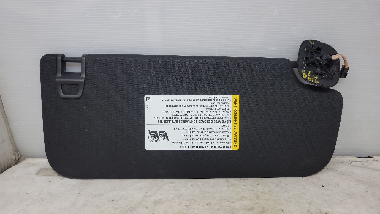 2020 SILVRDO15 LH SUN VISOR BLACK LIGHTED 84657816 31067 - image 7