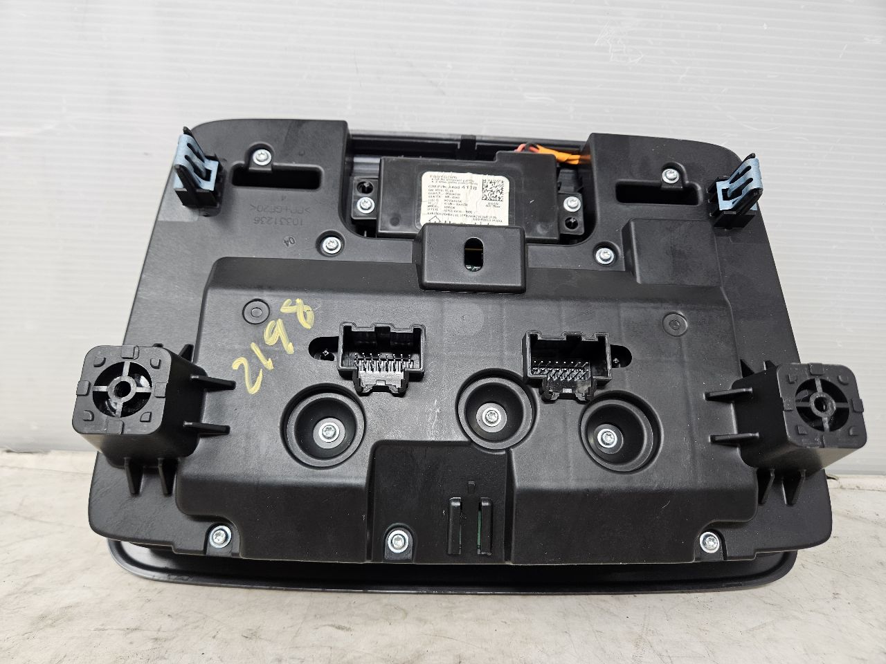 2020 SILVRDO15 OVERHEAD CONSOLE BLACK W/SUNROOF 31073 - image 5