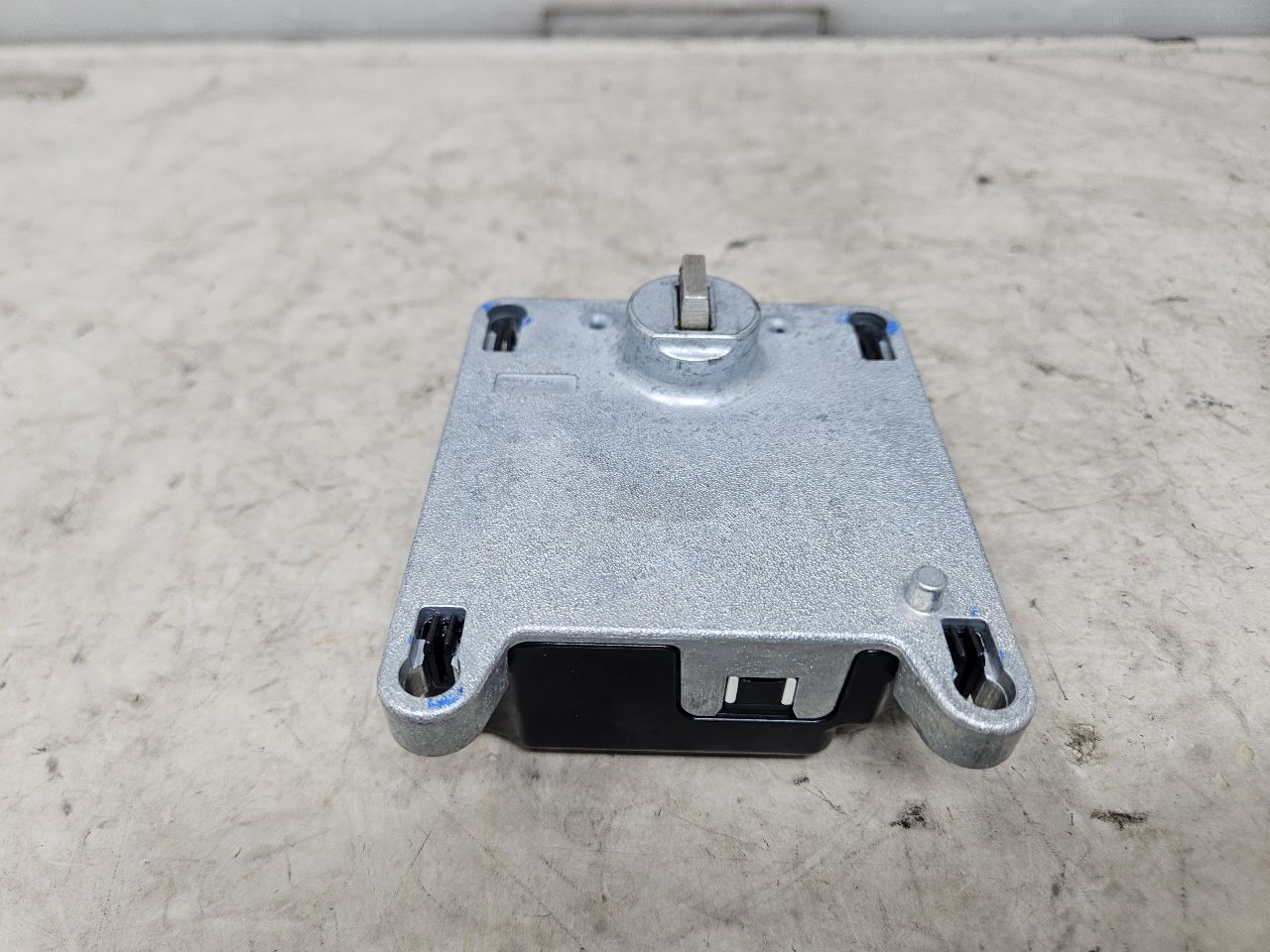 2020 SILVRDO15 STEERING COLUMN LOCK MODULE 13524104 31078 - image 9