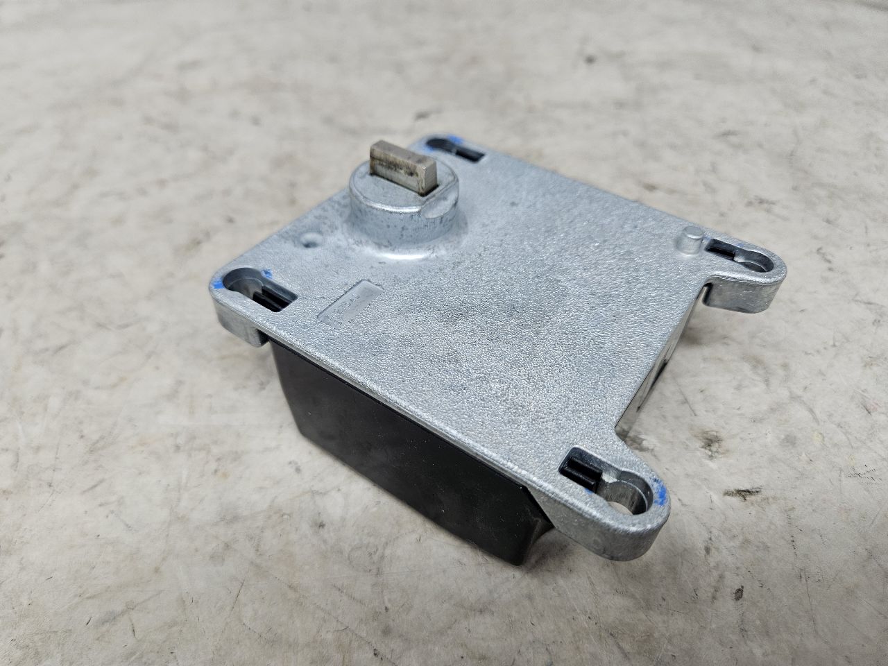 2020 SILVRDO15 STEERING COLUMN LOCK MODULE 13524104 31078 - image 10