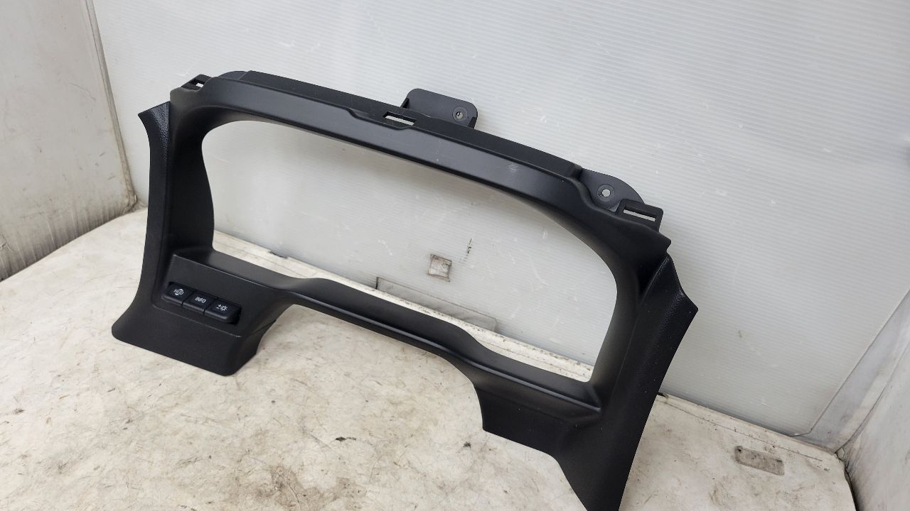 2020 SILVRDO15 CLUSTER SPEEDO DASH BEZEL 84388792 31084 - image 5