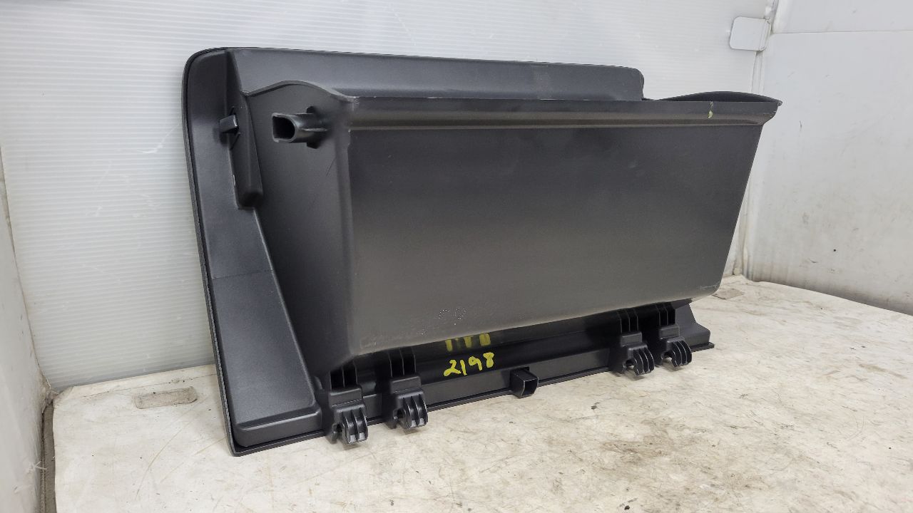 2020 SILVRDO15 LOWER GLOVE BOX JET BLACK 84093881 31086 - image 8