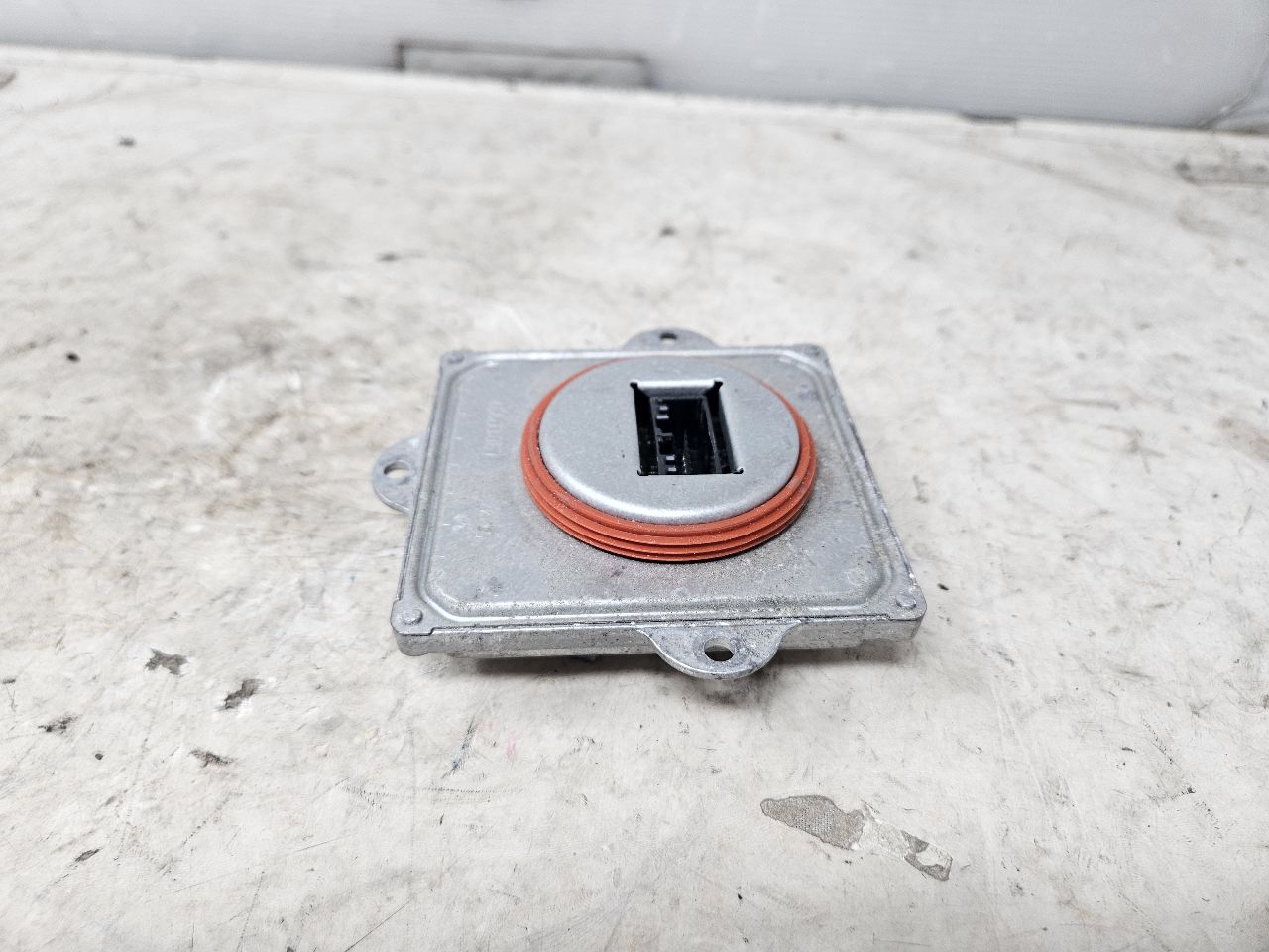 2020 EDGE LED HEADLIGHT MODULE L90137998 31116 - image 2