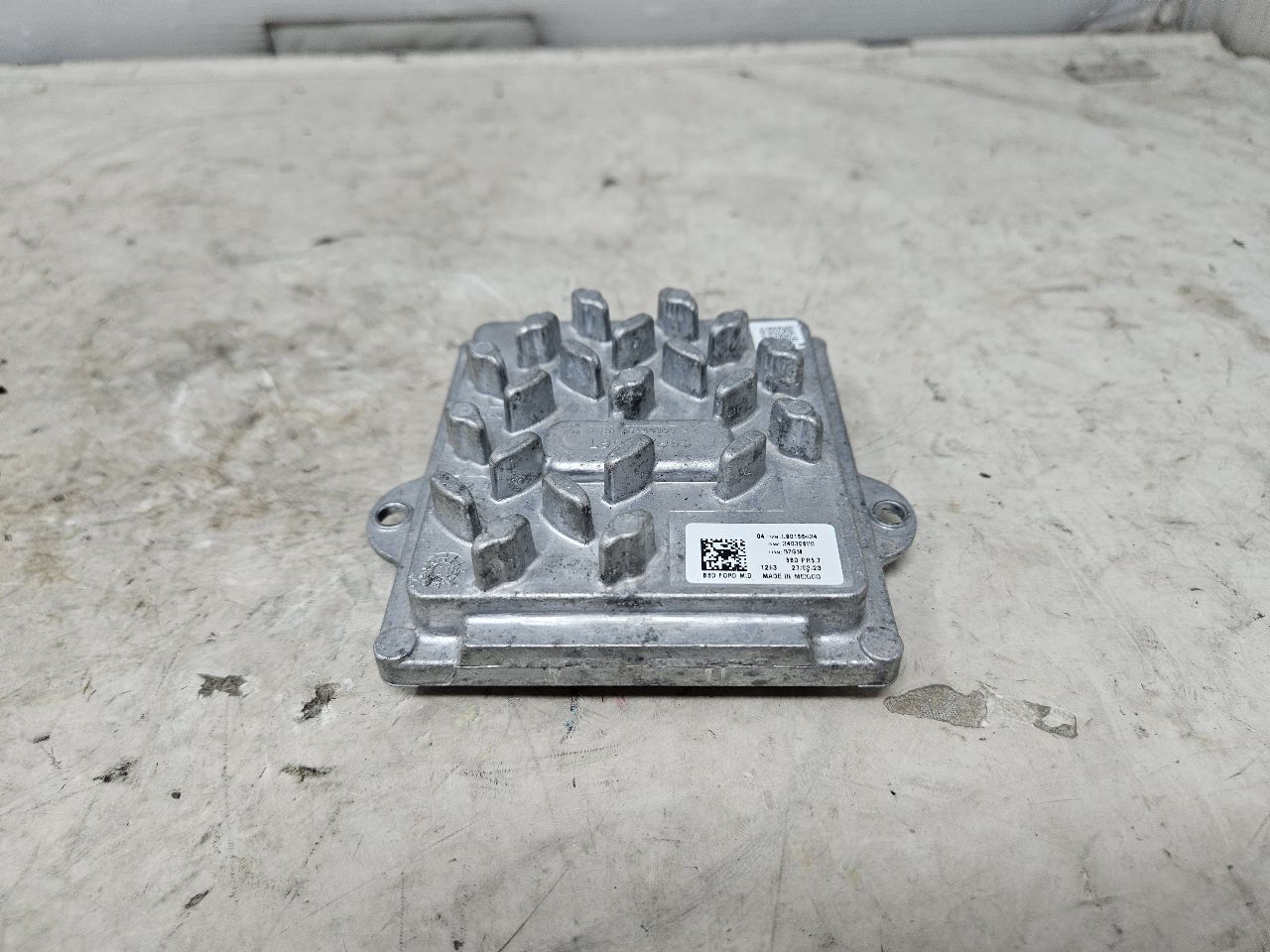 2020 EDGE LED HEADLIGHT MODULE L90137998 31116 - image 8