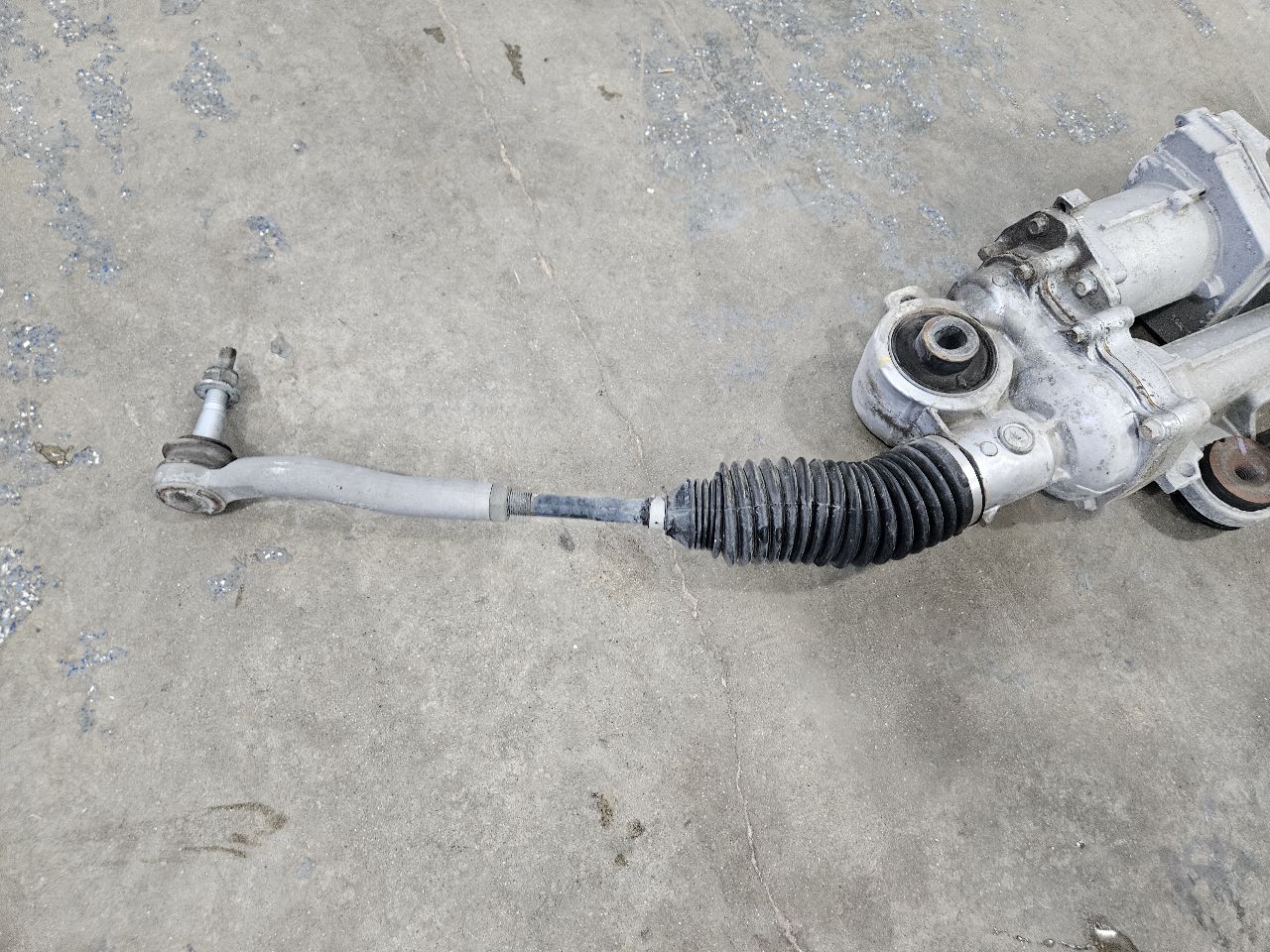 2020 SILVRDO15 STEERING GEAR RACK 43K 84809121 31120 - image 3