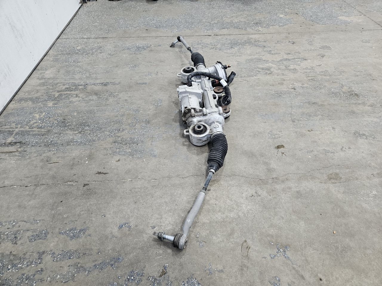 2020 SILVRDO15 STEERING GEAR RACK 43K 84809121 31120 - image 6