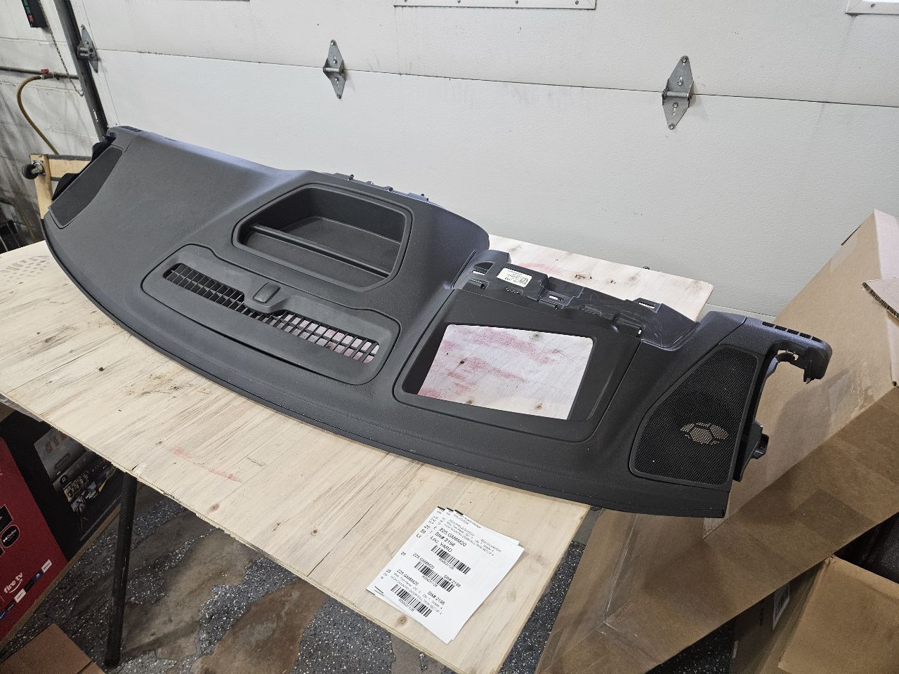 2020 SILVRDO15 BLACK DASH PANEL W/HUD CUTOUT & BAG 31125 - image 4