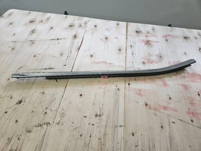 2020 SILVRDO15 LH REAR BELT REVEAL MOLDING 85038848 31132 - image 2
