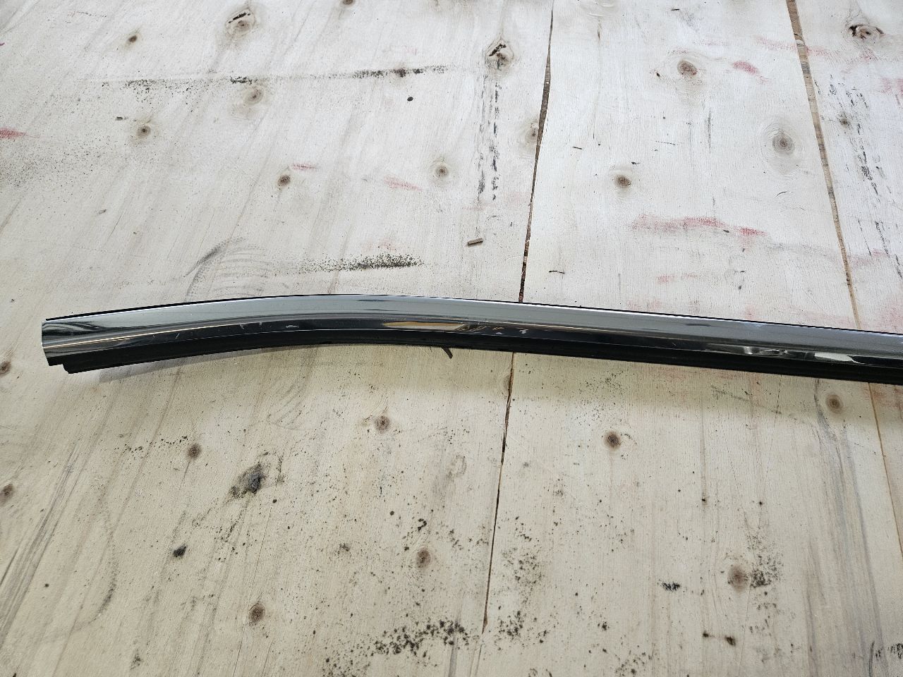 2020 SILVRDO15 LH REAR BELT REVEAL MOLDING 85038848 31132 - image 6
