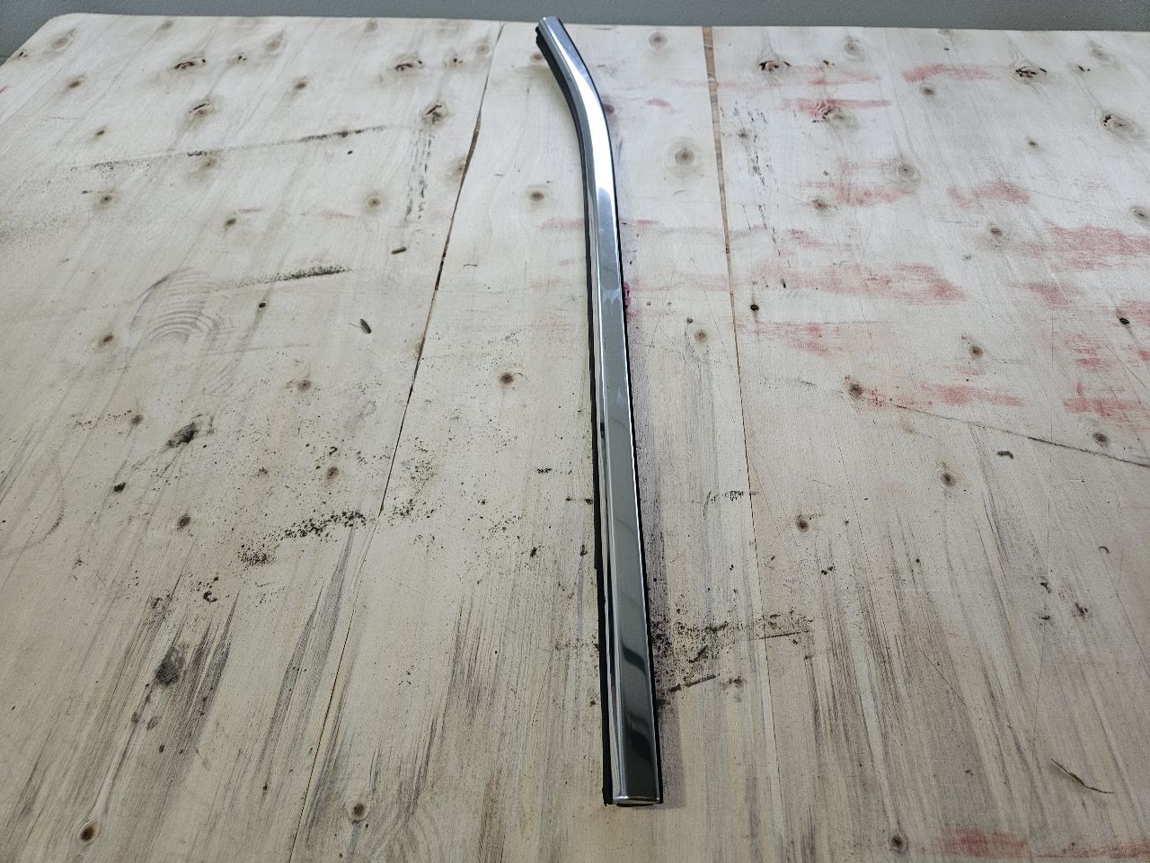 2020 SILVRDO15 LH REAR BELT REVEAL MOLDING 85038848 31132 - image 8