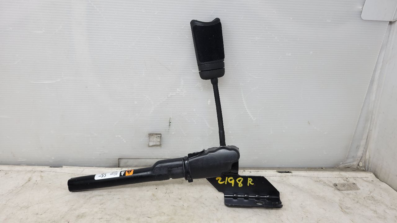 2020 SILVRDO15 PASSENGER SEATBELT TENSIONER BLACK 31147 - image 1