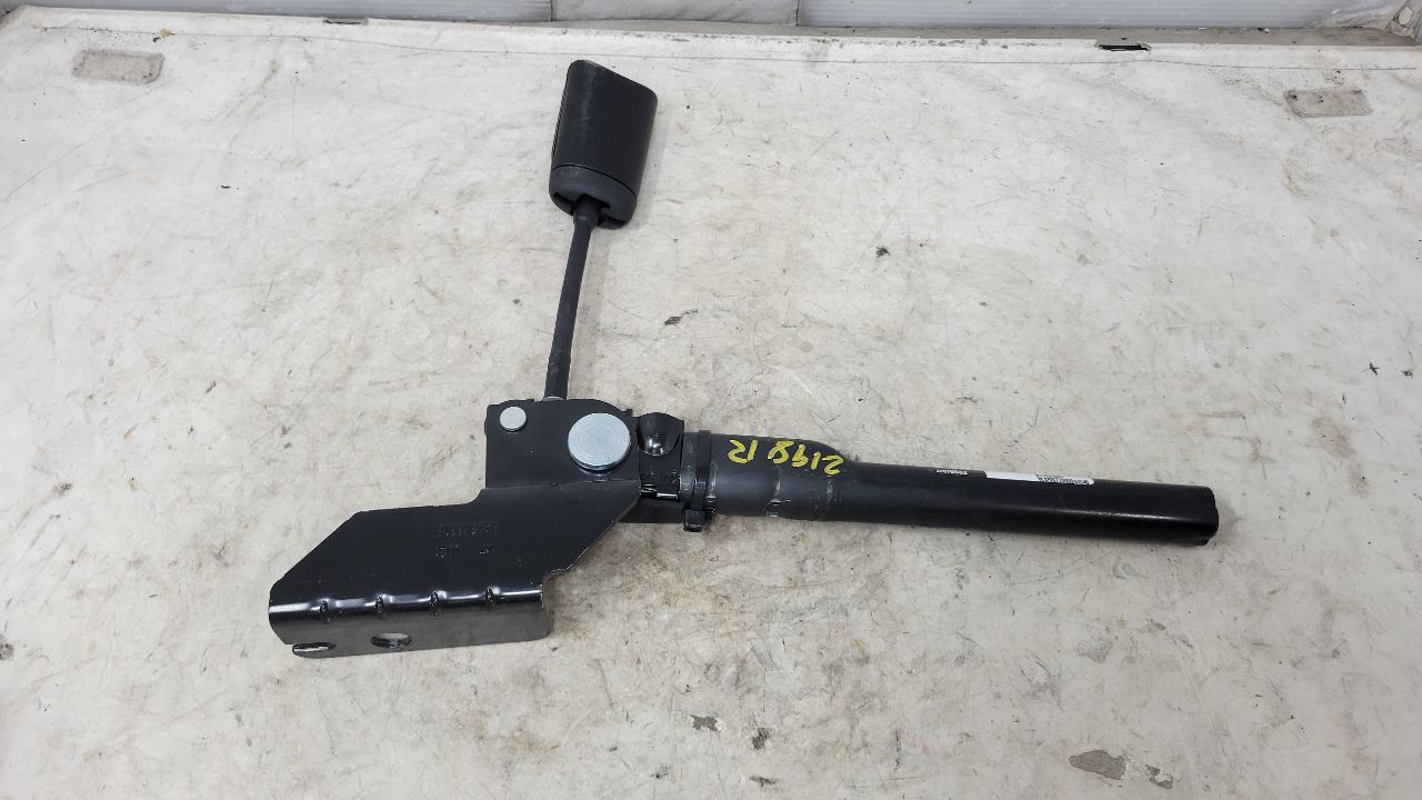 2020 SILVRDO15 PASSENGER SEATBELT TENSIONER BLACK 31147 - image 6