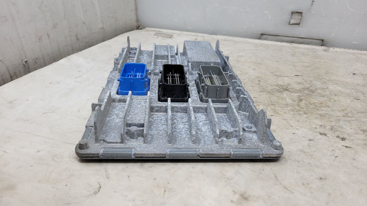 2022 SILVRDO15 E90 ECM ENGINE COMPUTER 12705320 31172 - image 3
