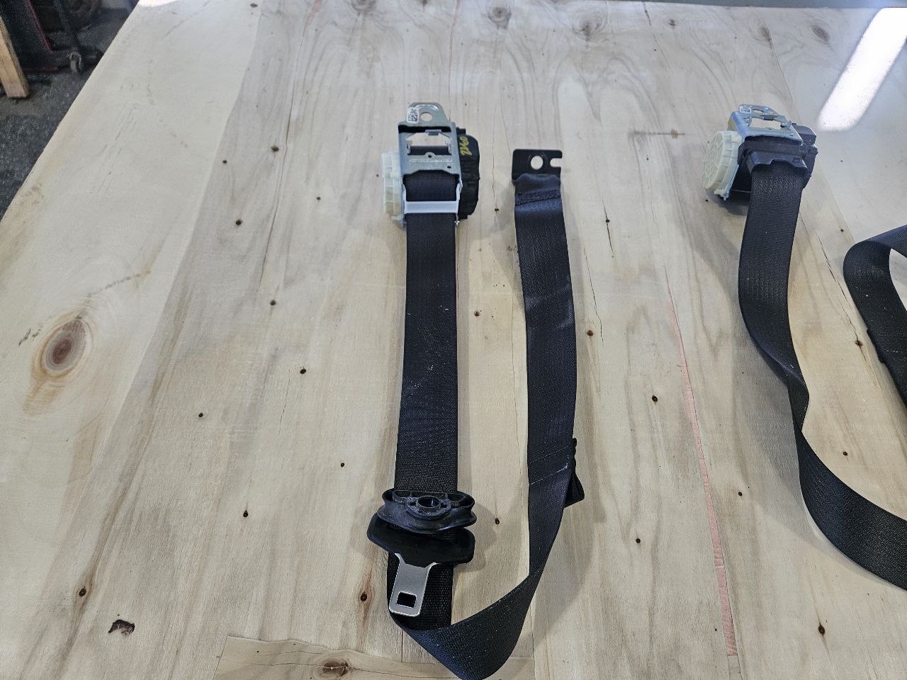 2022 SILVRDO15 REAR SEATBELTS BLACK SET OF 3 31183 - image 7