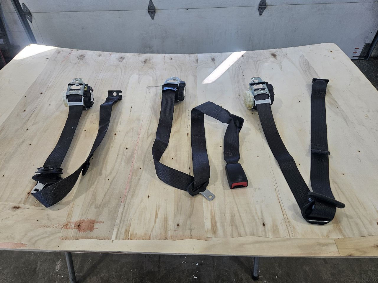 2022 SILVRDO15 REAR SEATBELTS BLACK SET OF 3 31183 - image 11