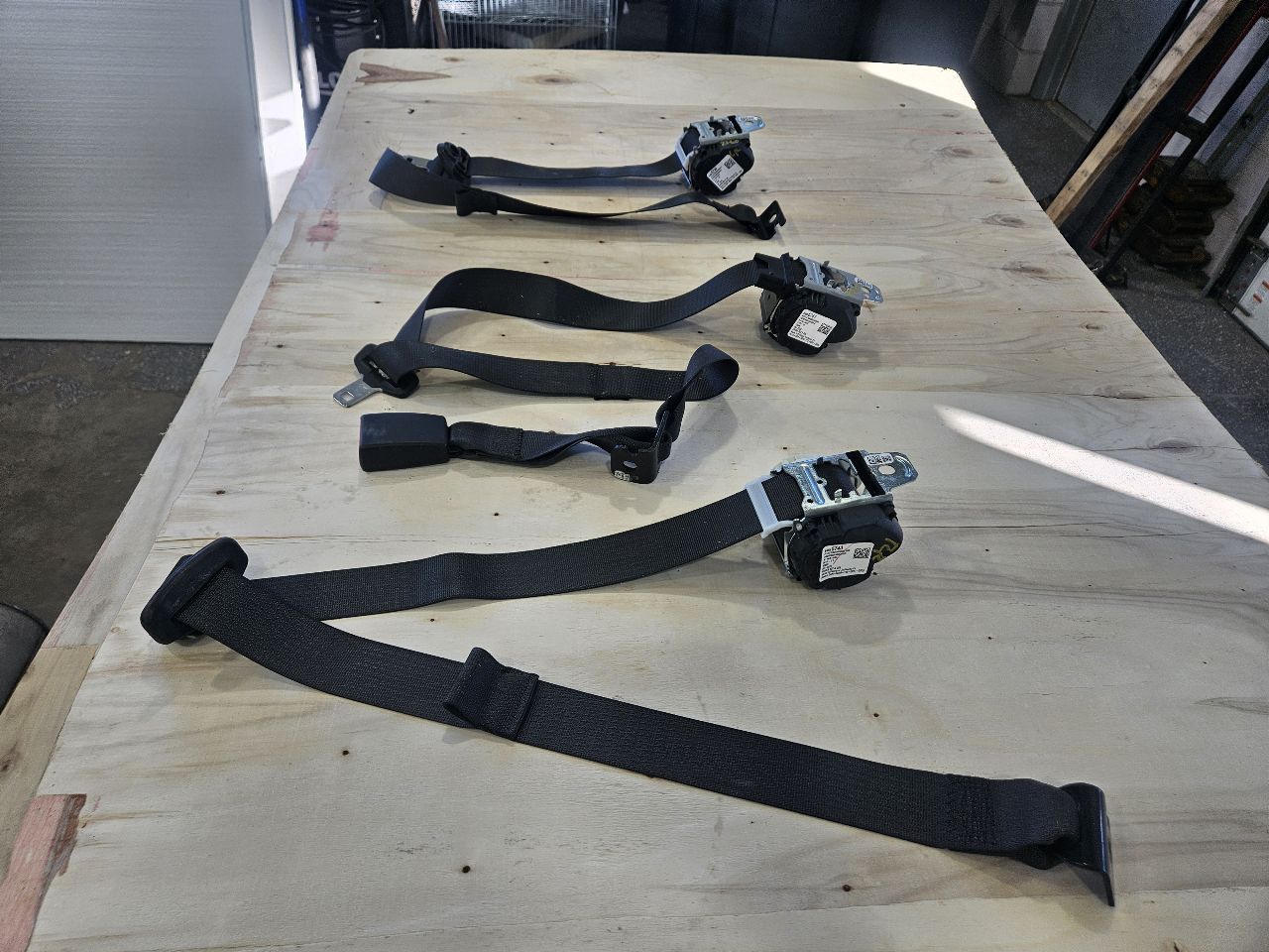 2022 SILVRDO15 REAR SEATBELTS BLACK SET OF 3 31183 - image 12