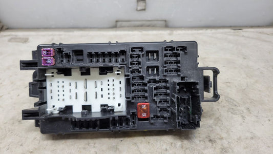 2022 SILVRDO15 RH DASH FUSE BOX JUNCTION 86774332 31197 - image 1