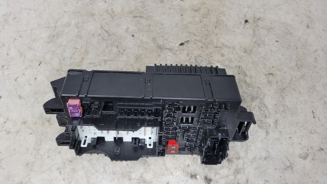 2022 SILVRDO15 RH DASH FUSE BOX JUNCTION 86774332 31197 - image 2
