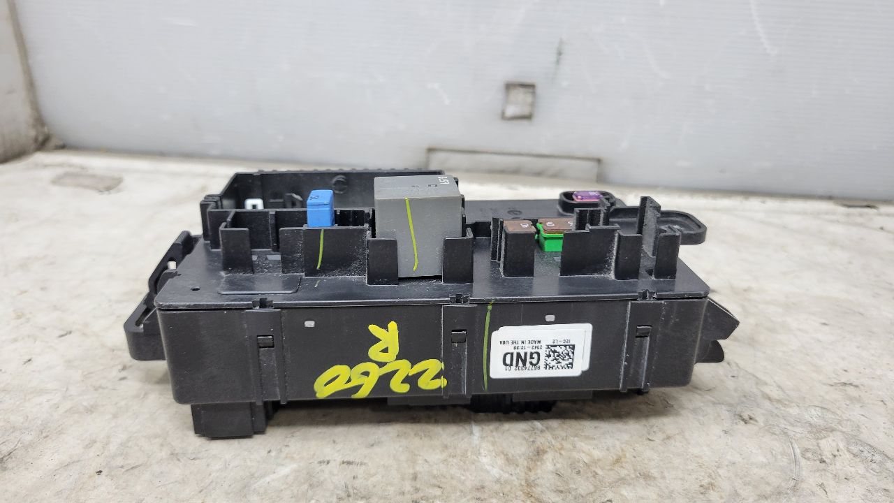 2022 SILVRDO15 RH DASH FUSE BOX JUNCTION 86774332 31197 - image 7