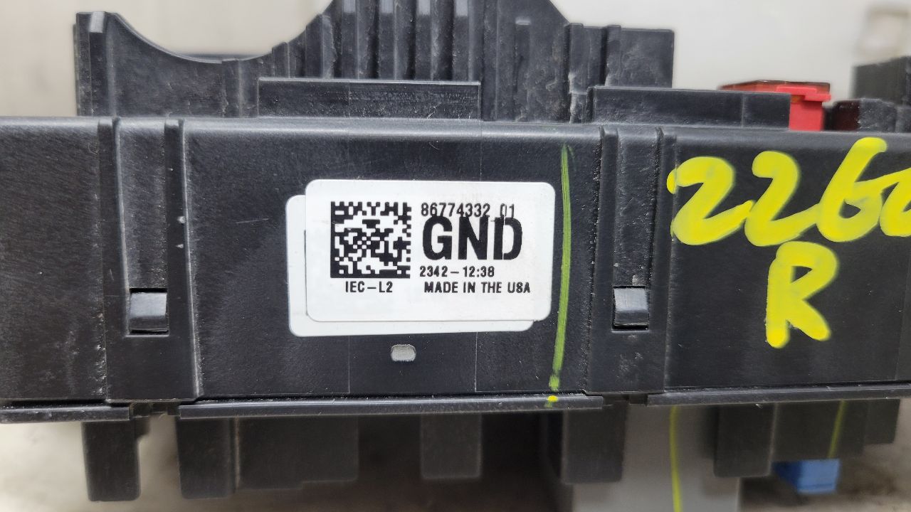 2022 SILVRDO15 RH DASH FUSE BOX JUNCTION 86774332 31197 - image 8