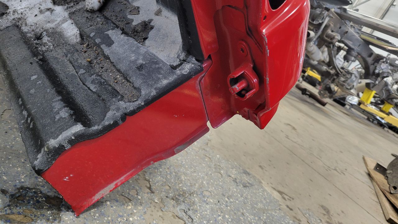 2022 SILVERADO RH ZR2 BEDSIDE RED - WILL FREIGHT 31220 - image 2