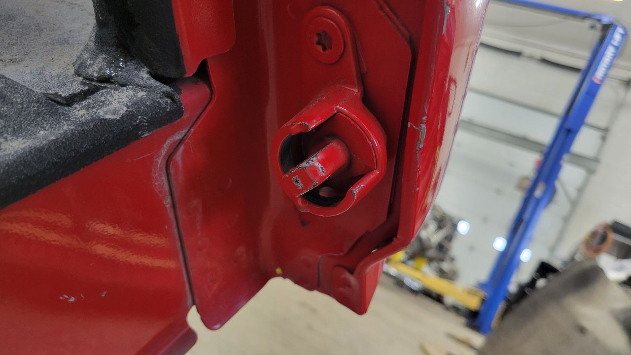2022 SILVERADO RH ZR2 BEDSIDE RED - WILL FREIGHT 31220 - image 3