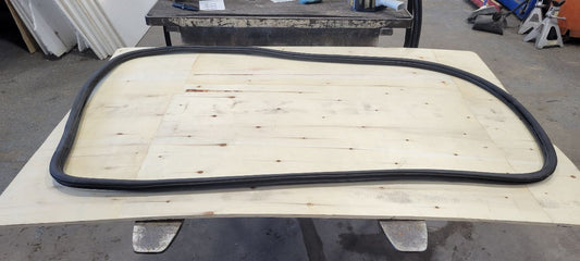 2022 SILVRDO15 REAR DOOR WEATHERSTRIPPING LH OR RH 31221 - image 1