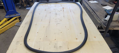 2022 SILVRDO15 REAR DOOR WEATHERSTRIPPING LH OR RH 31221 - image 3