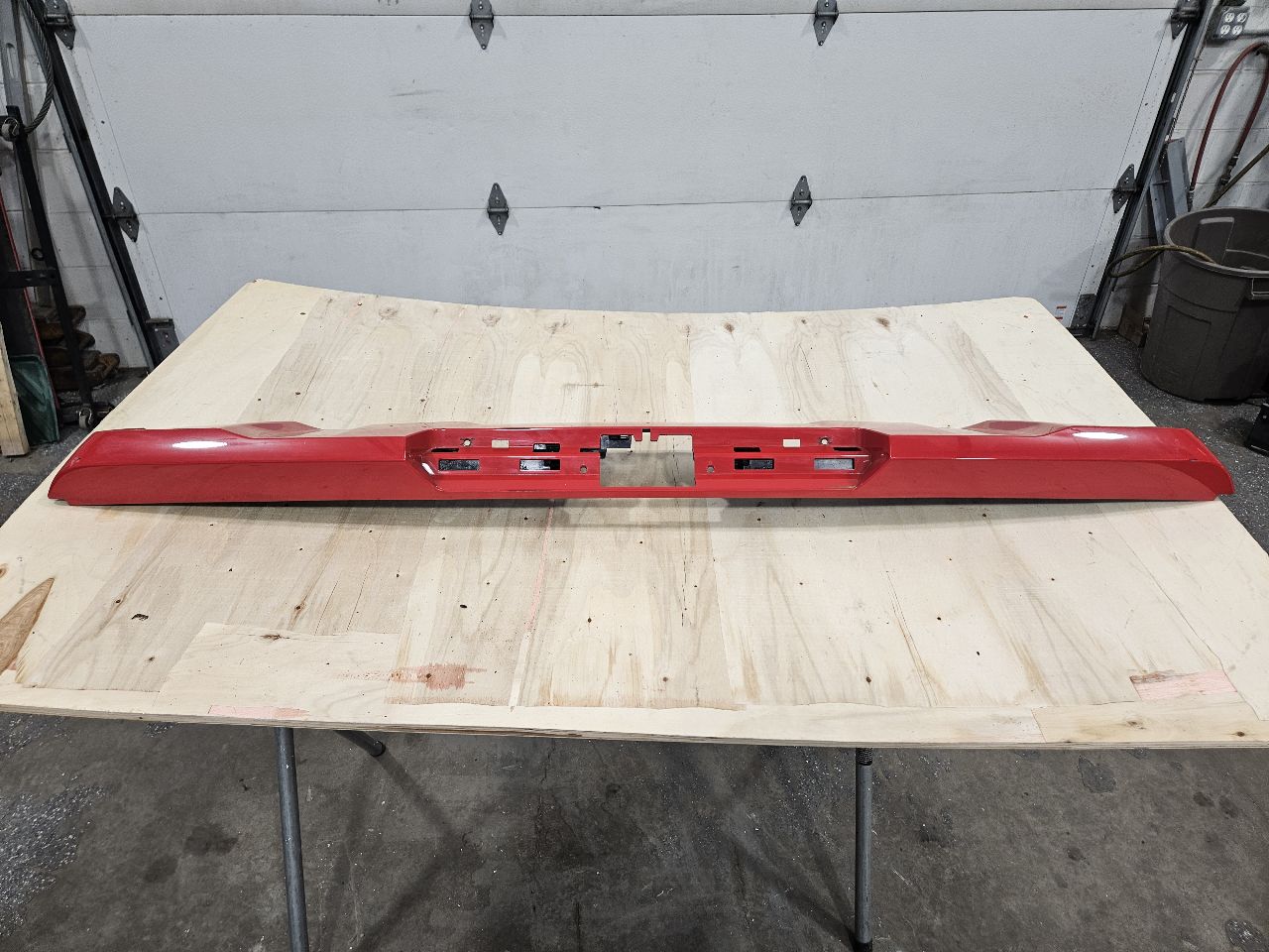 2022 SILVRDO15 ROOF SPOILER NO LIGHT RED G7C 31229 - image 4