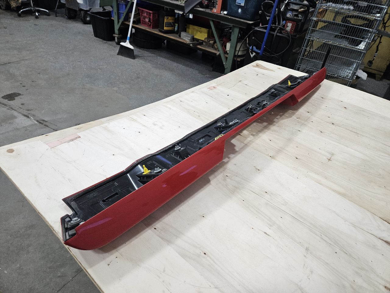 2022 SILVRDO15 ROOF SPOILER NO LIGHT RED G7C 31229 - image 11