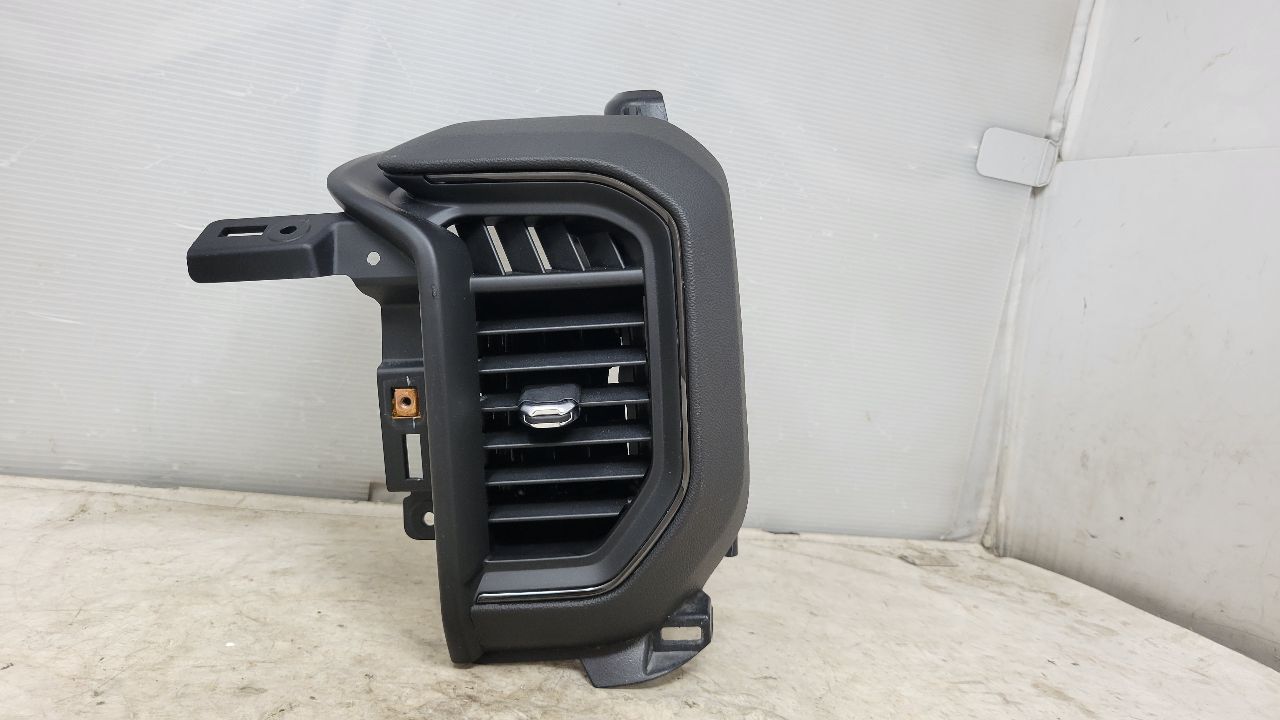 2022 SILVRDO15 RH DASH TRIM & HEATER VENT 87827214 31236 - image 1