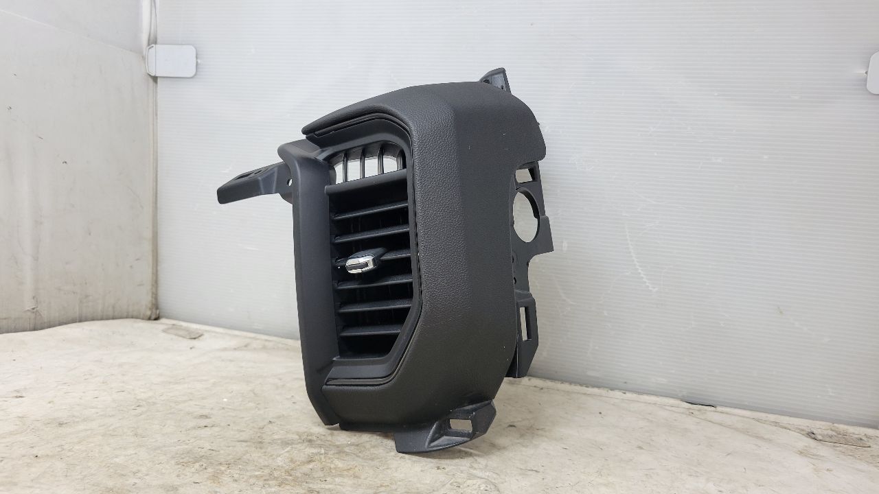 2022 SILVRDO15 RH DASH TRIM & HEATER VENT 87827214 31236 - image 3