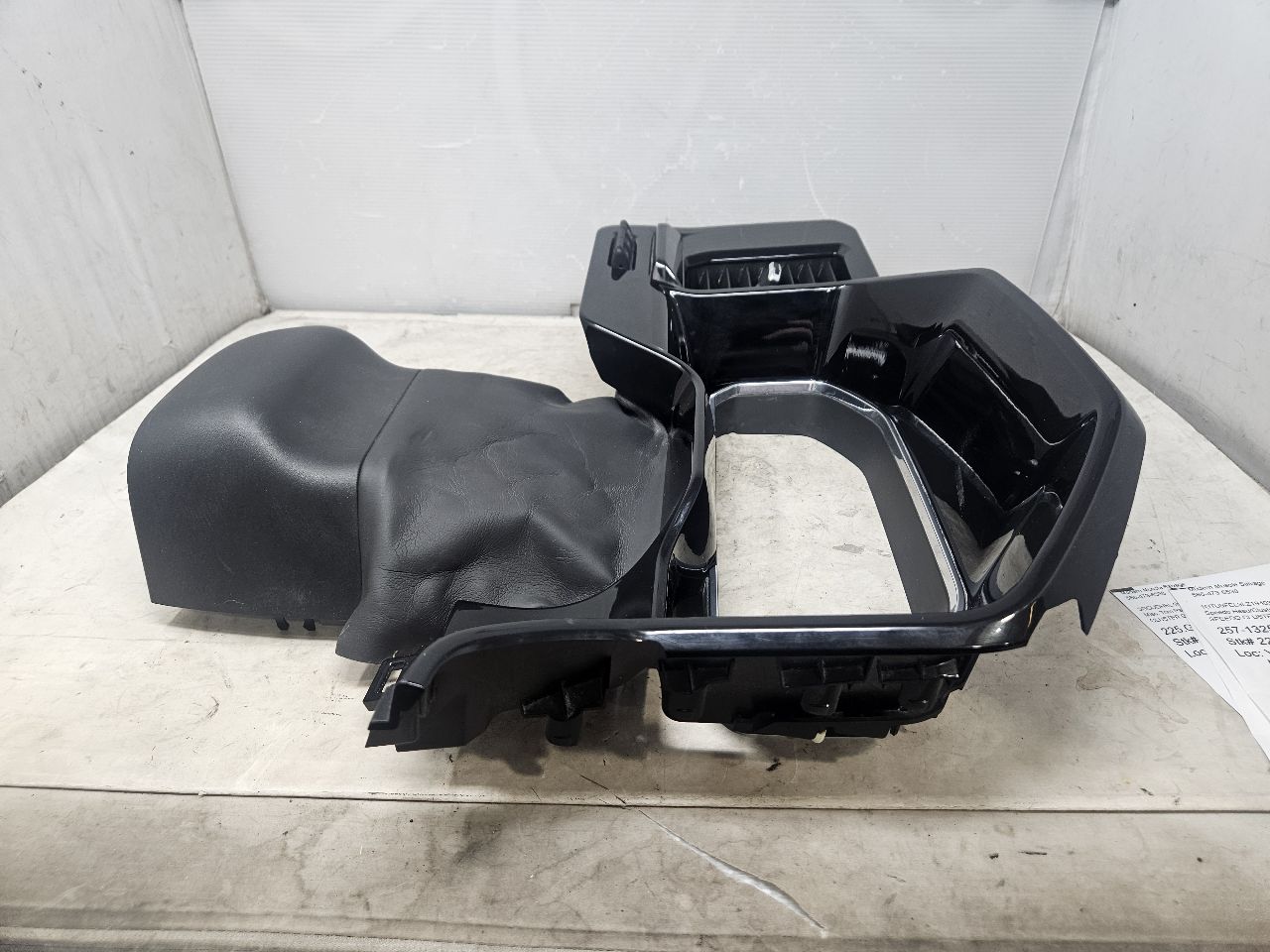 2022 SILVRDO15 CLUSTER BEZEL PIANO BLACK TRIM 31239 - image 4