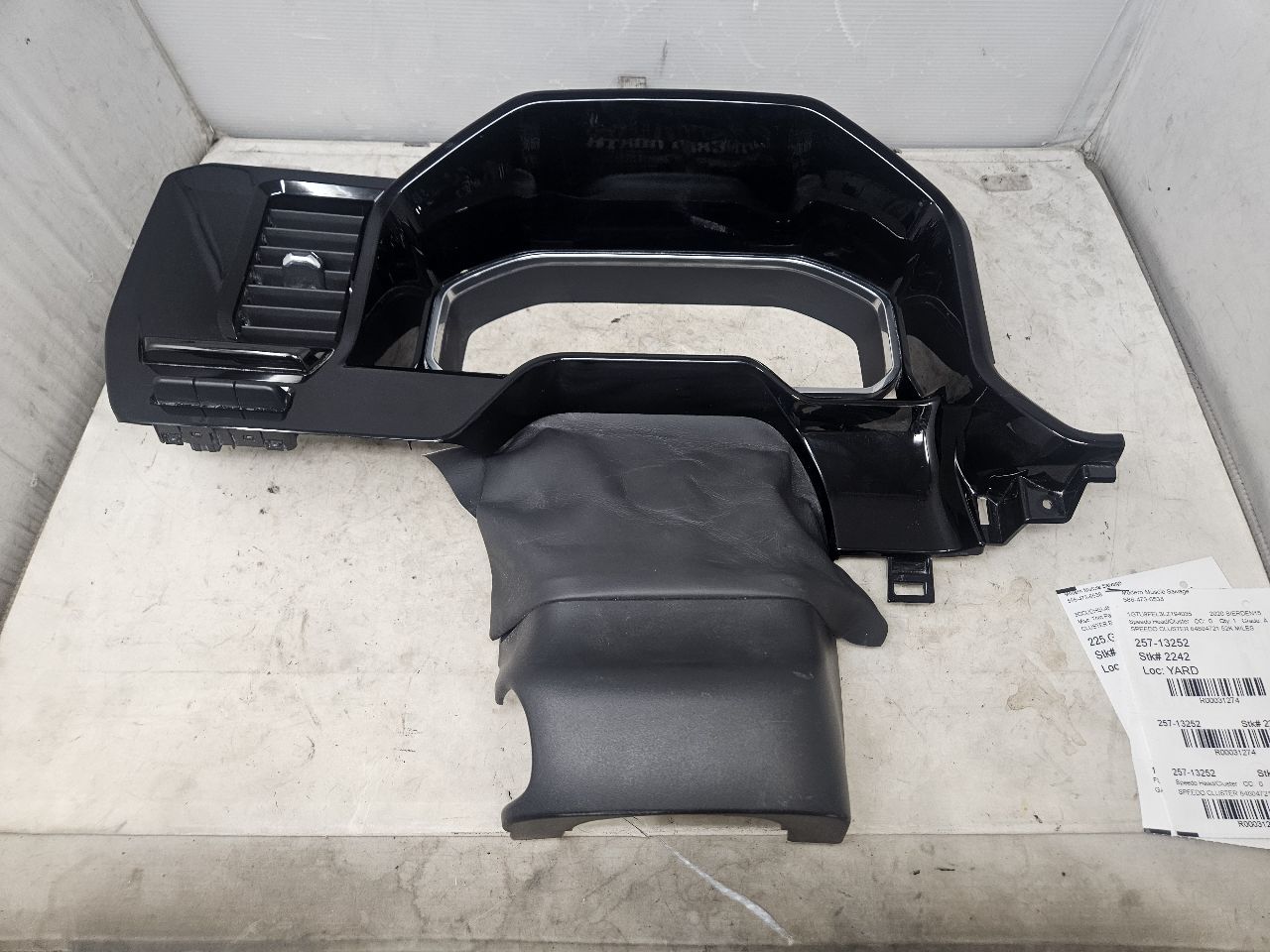 2022 SILVRDO15 CLUSTER BEZEL PIANO BLACK TRIM 31239 - image 7