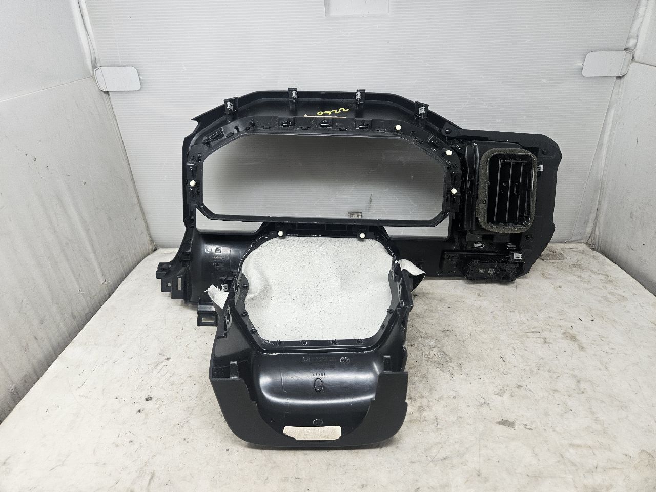 2022 SILVRDO15 CLUSTER BEZEL PIANO BLACK TRIM 31239 - image 8
