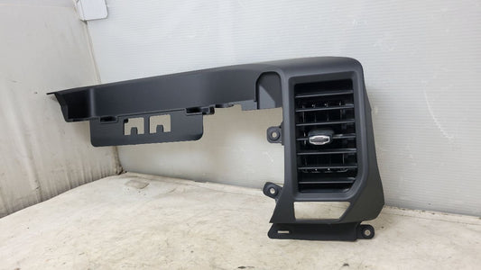 2022 SILVRDO15 CENTER DASH TRIM & VENT 85152719 31241 - image 2