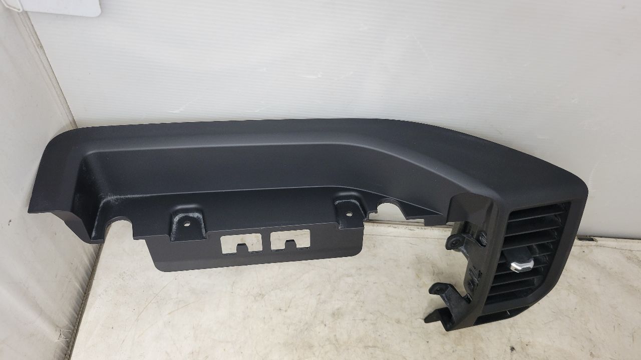 2022 SILVRDO15 CENTER DASH TRIM & VENT 85152719 31241 - image 5