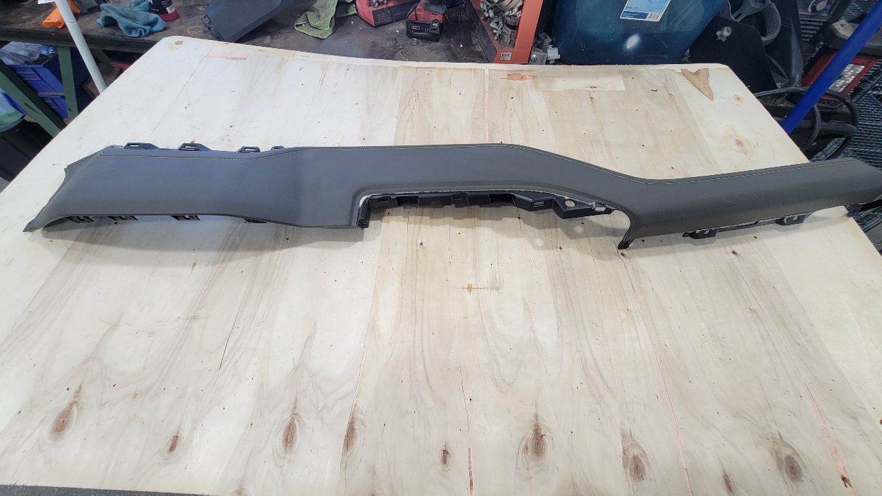 2022 SILVRDO15 UPPER DASH TRIM ZR2 YELLOW STITCHING 31244 - image 7