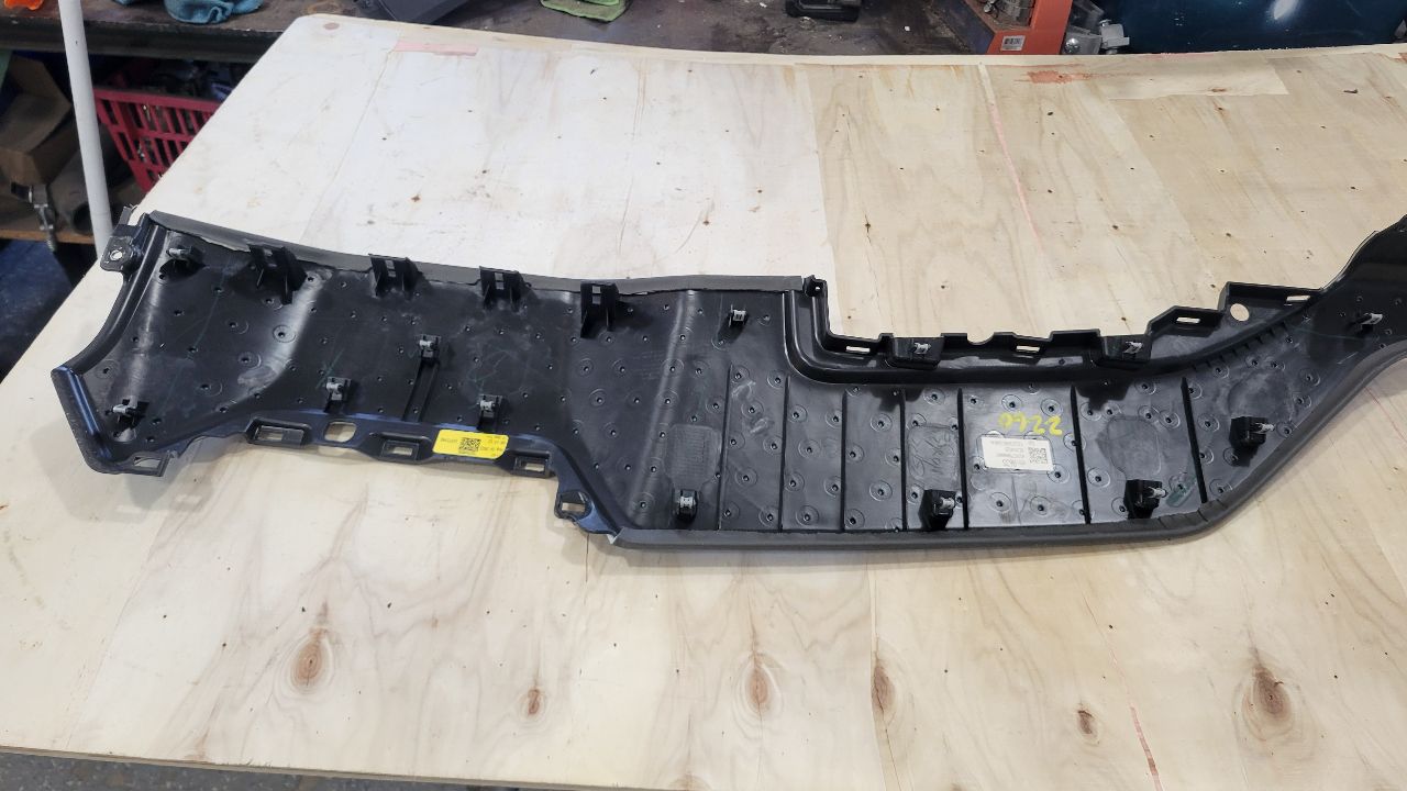 2022 SILVRDO15 UPPER DASH TRIM ZR2 YELLOW STITCHING 31244 - image 11