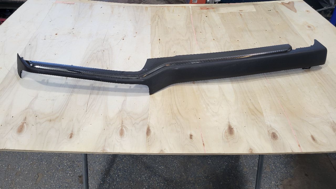 2022 SILVRDO15 MID DASH TRIM SILVERADO ZR2 87813248 31245 - image 1