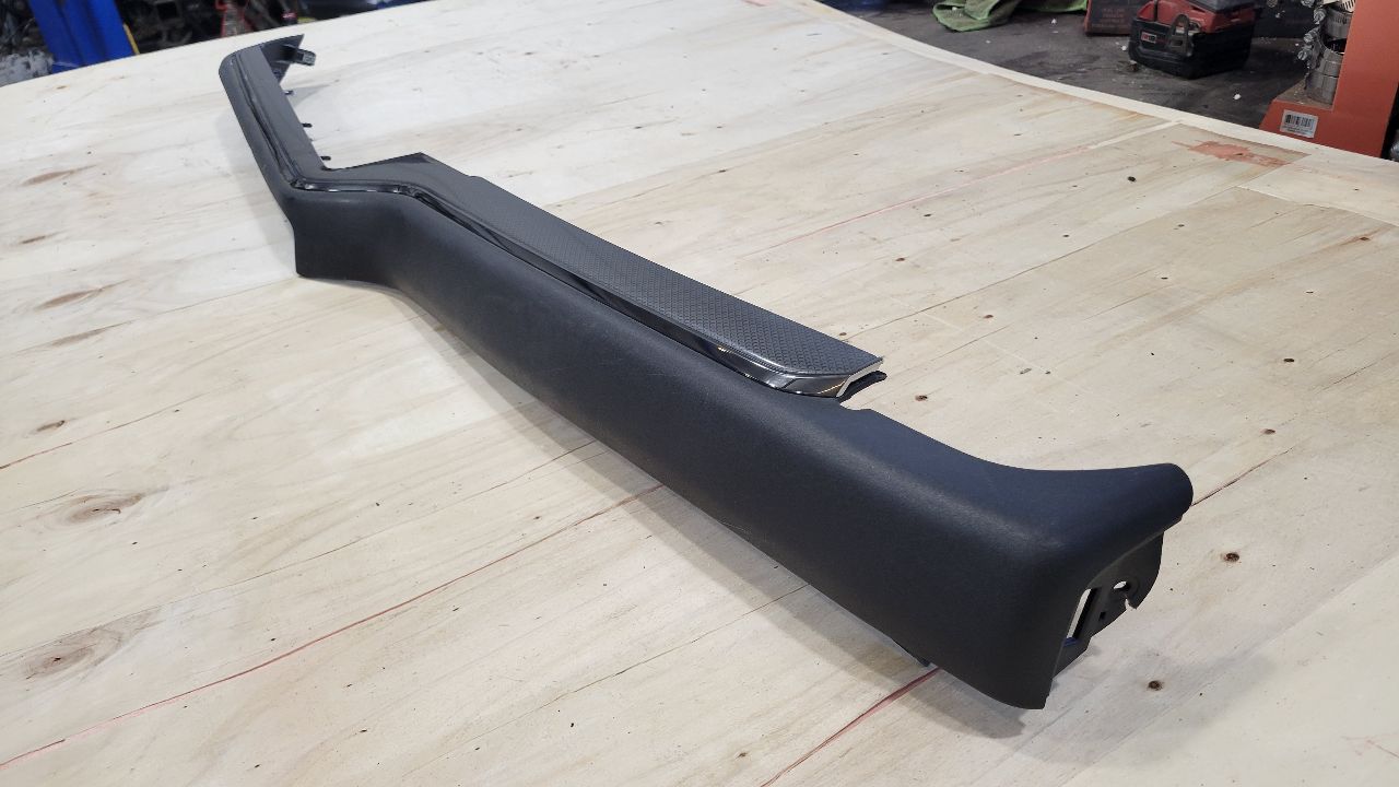 2022 SILVRDO15 MID DASH TRIM SILVERADO ZR2 87813248 31245 - image 3
