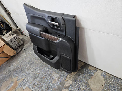 2020 SIERDEN15 LH REAR CREW CAB DOOR PANEL BLACK 31318 - image 4