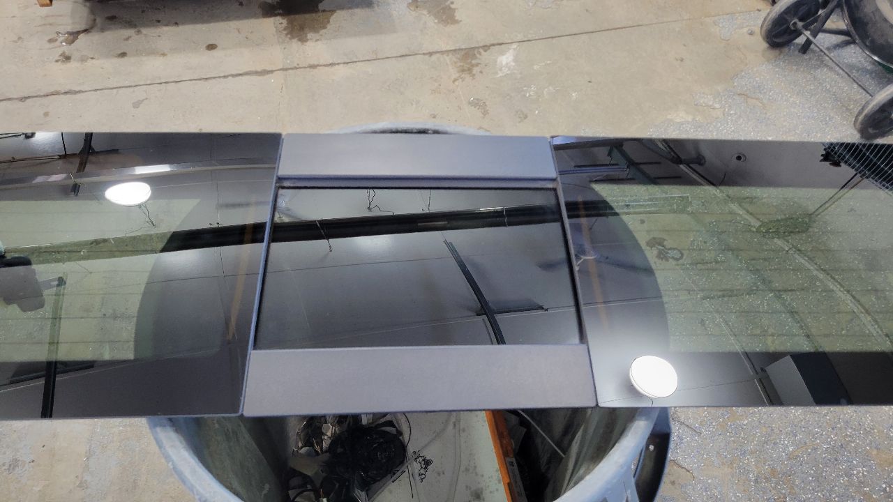 2020 SIERDEN15 OEM SLIDING BACK GLASS ON SHELF 31322 - image 8
