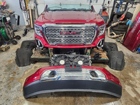 2020 SIERDEN15 GLORY RED GPJ RH FENDER DENT AT BTM 31325 - image 1