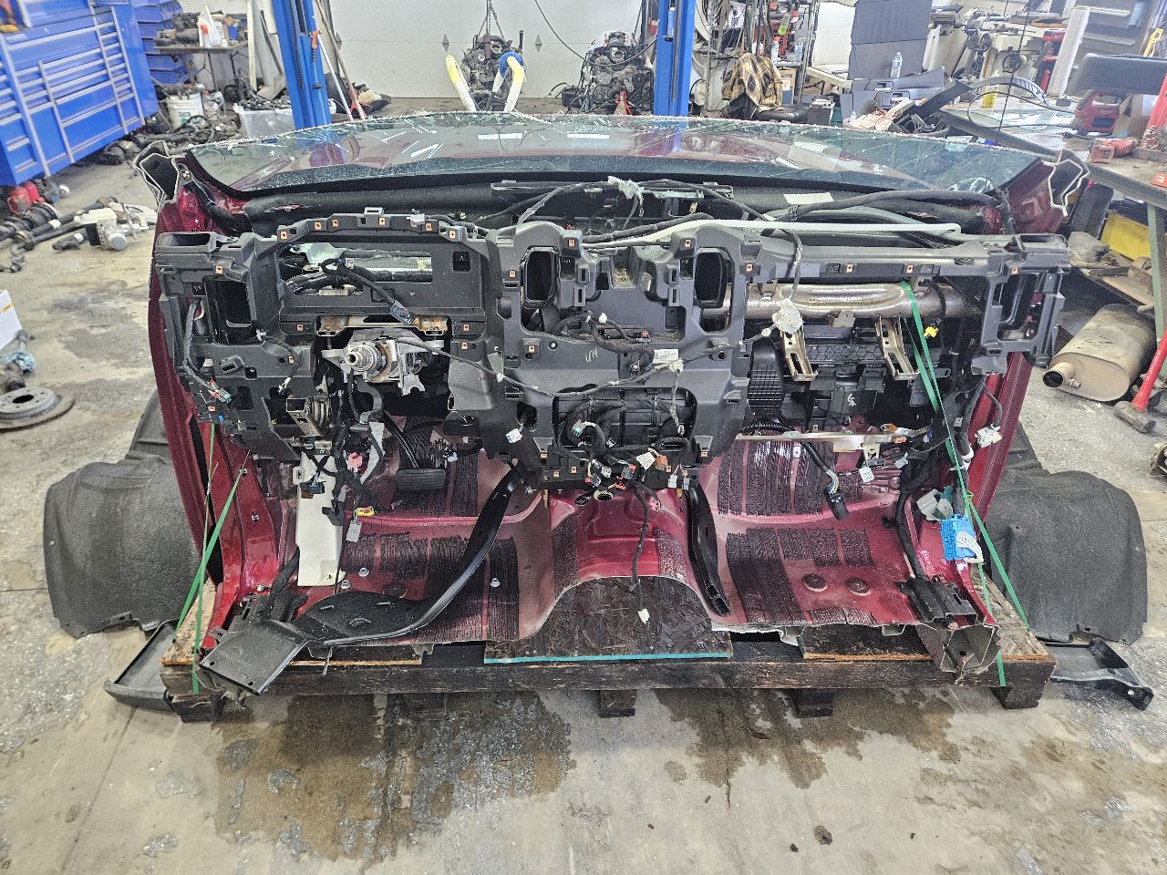 2020 SIERDEN15 GLORY RED GPJ RH FENDER DENT AT BTM 31325 - image 13