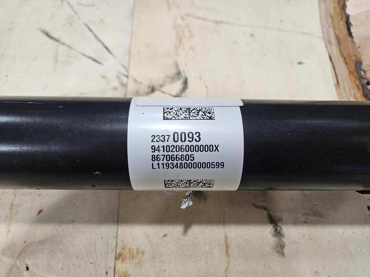 2020 SIERDEN15 4WD FRONT DRIVE SHAFT 23370093 52K 31326 - image 2