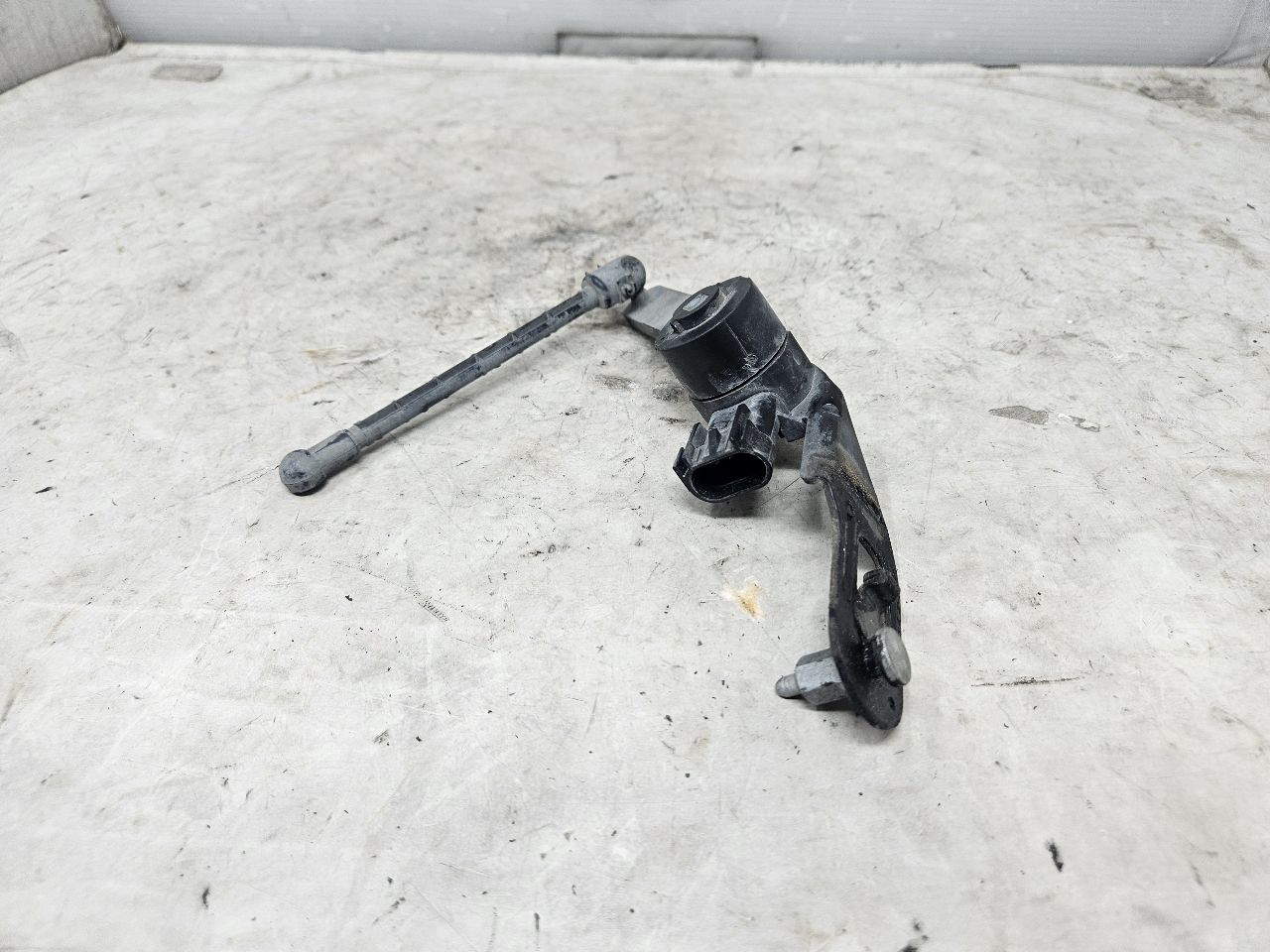 2020 SIERDEN15 FRONT RH RIDE HEIGHT SENSOR 84361023 31346 - image 7