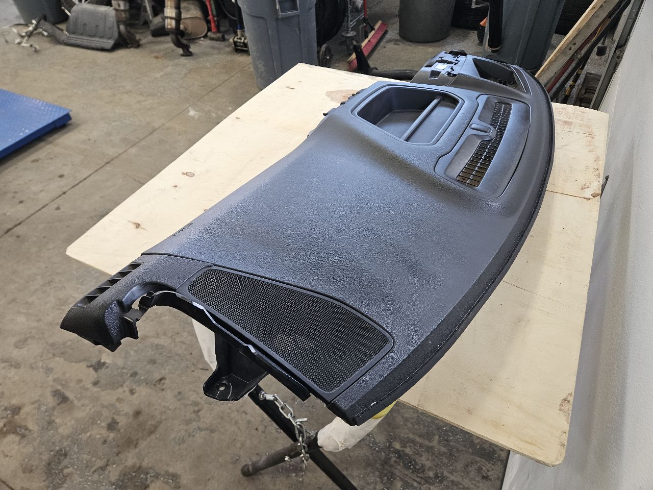2020 SIERDEN15 DASH PANEL BOARD WITH RH BAG BLACK 31347 - image 5