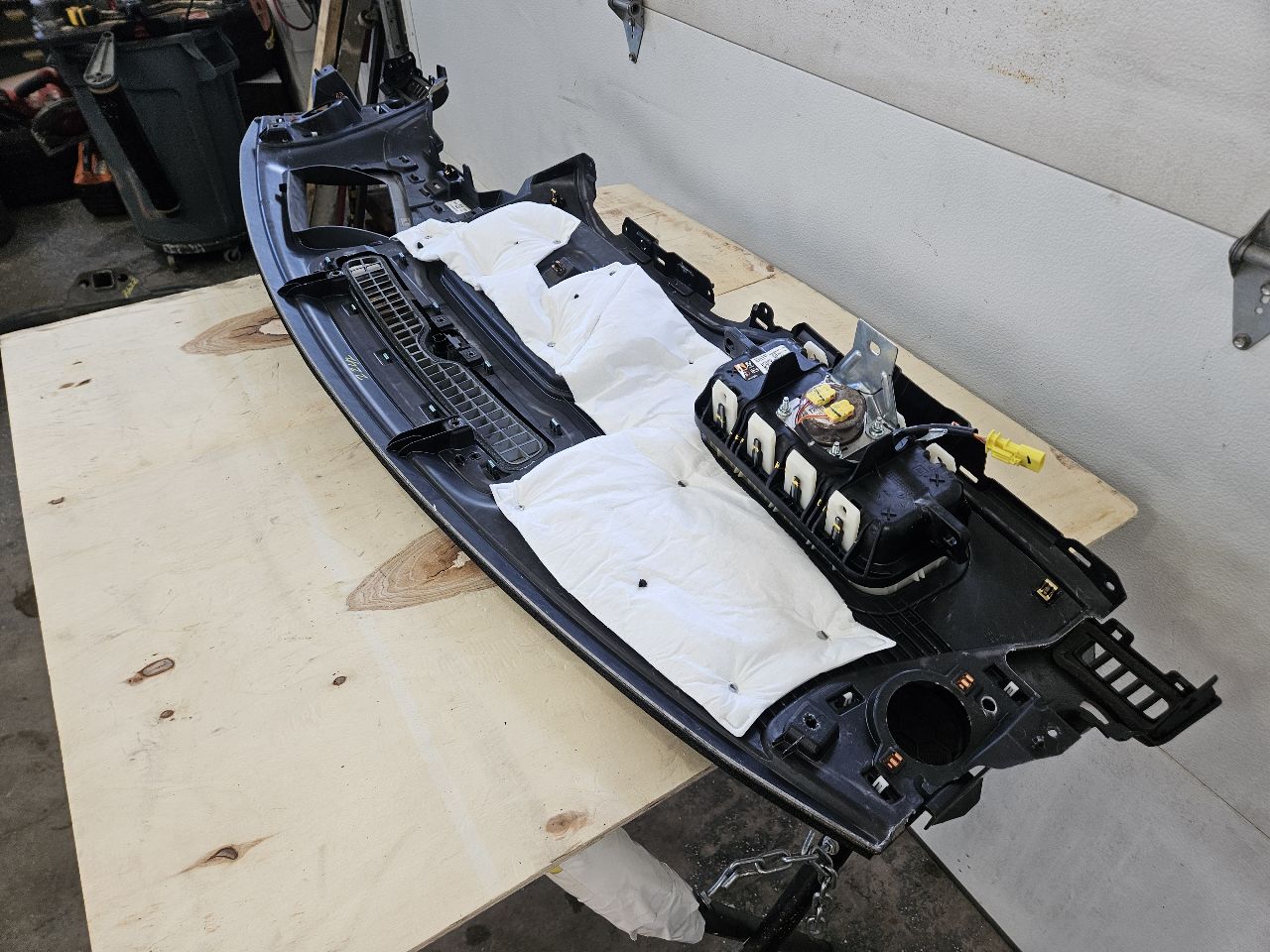 2020 SIERDEN15 DASH PANEL BOARD WITH RH BAG BLACK 31347 - image 9